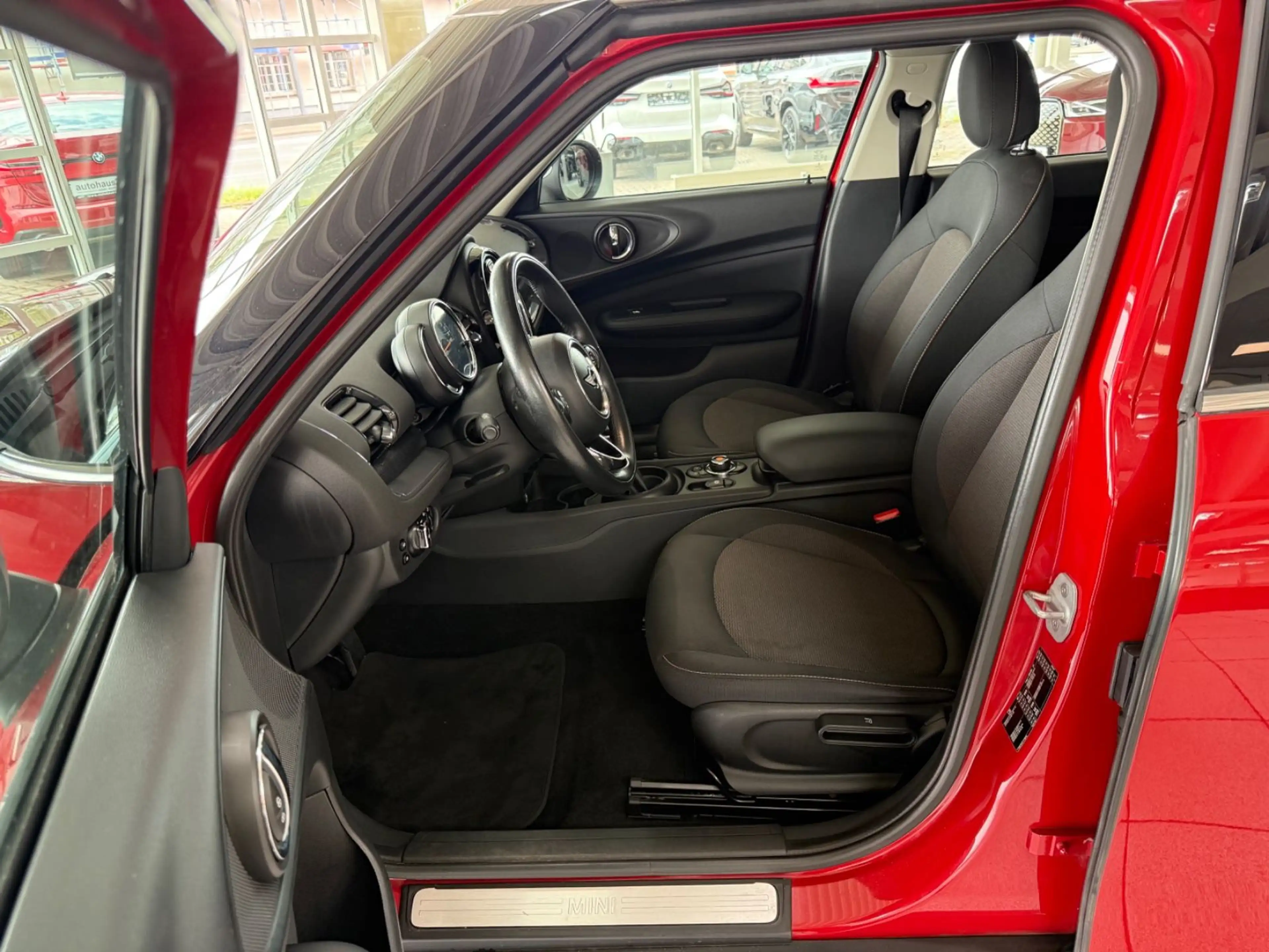 MINI Cooper Clubman AUT./NAVI/SHZ/TEMPOMAT/PDC — photo 9