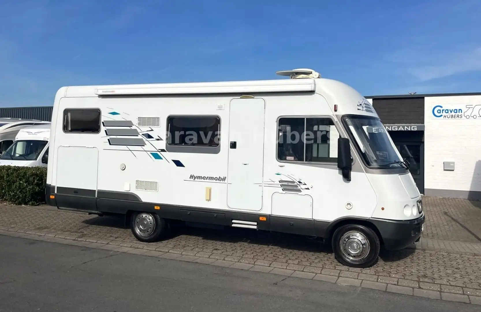 Hymer/Eriba S 660 - Fest/Hubbett - Automatik - Markise - AHK Weiß - 2
