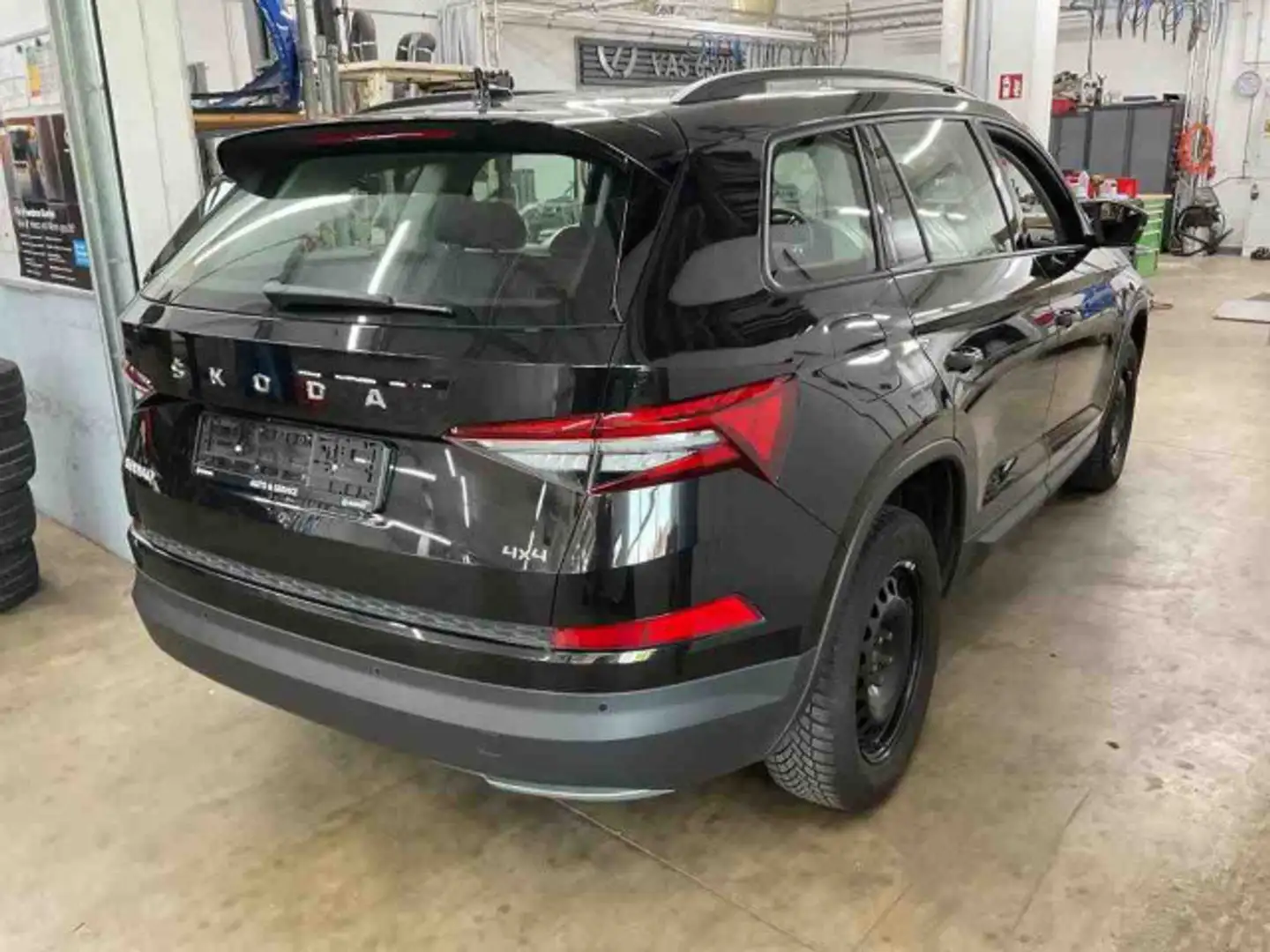Skoda Kodiaq 2.0 TDI Ambition Digitaler Radioempfang L Zwart - 2