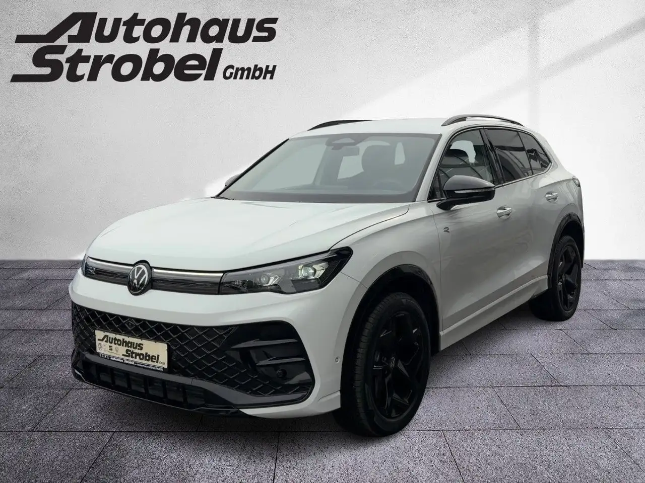 Volkswagen Tiguan 2.0 TDI DSG "BLACK STYLE" R-Line ACC Navi 2