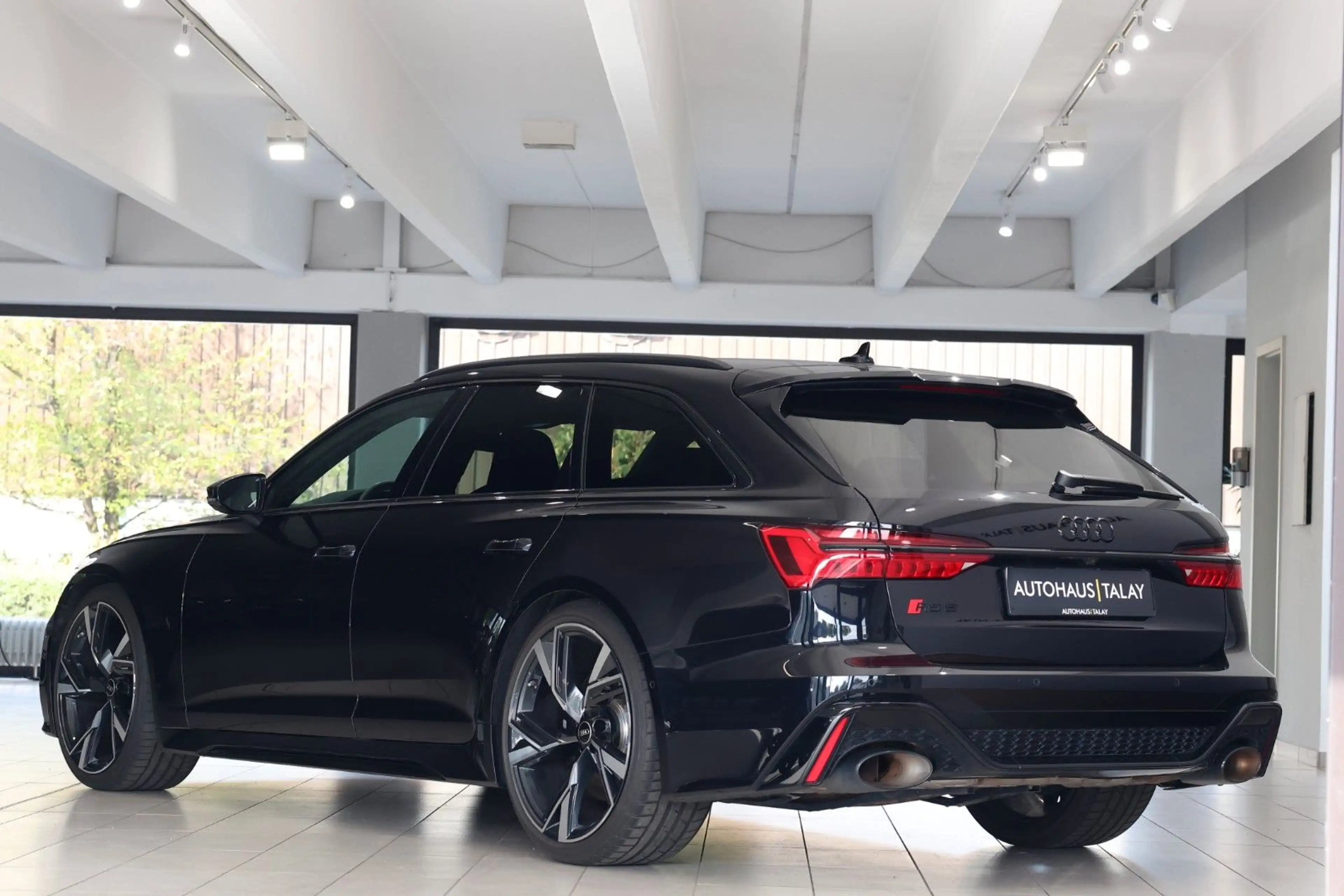 Audi RS6 Avant 4.0 TFSI quattro HUD*360*MatrixLED*ACC — photo 3