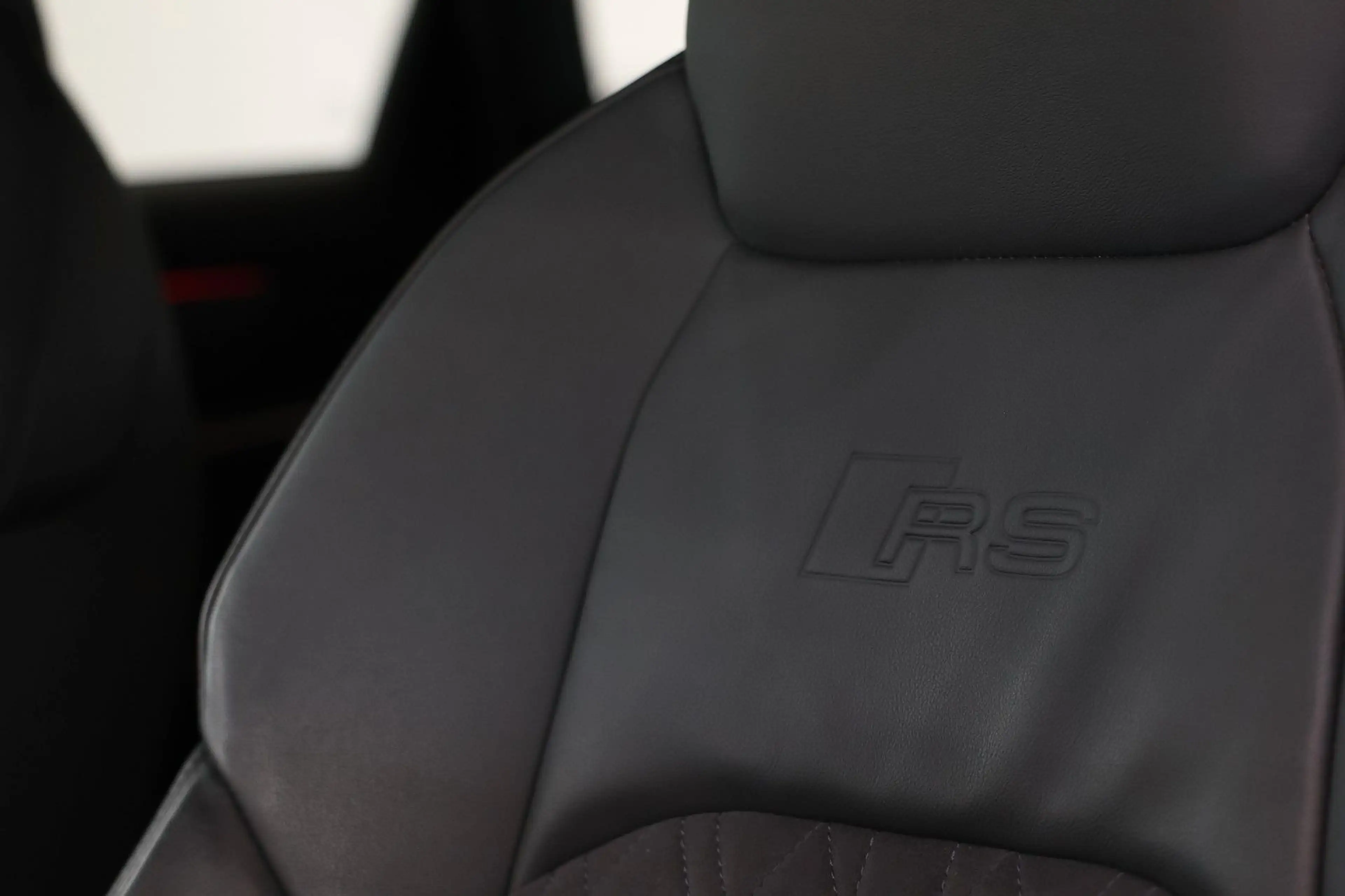 Audi RS6 Avant 4.0 TFSI quattro HUD*360*MatrixLED*ACC — photo 15