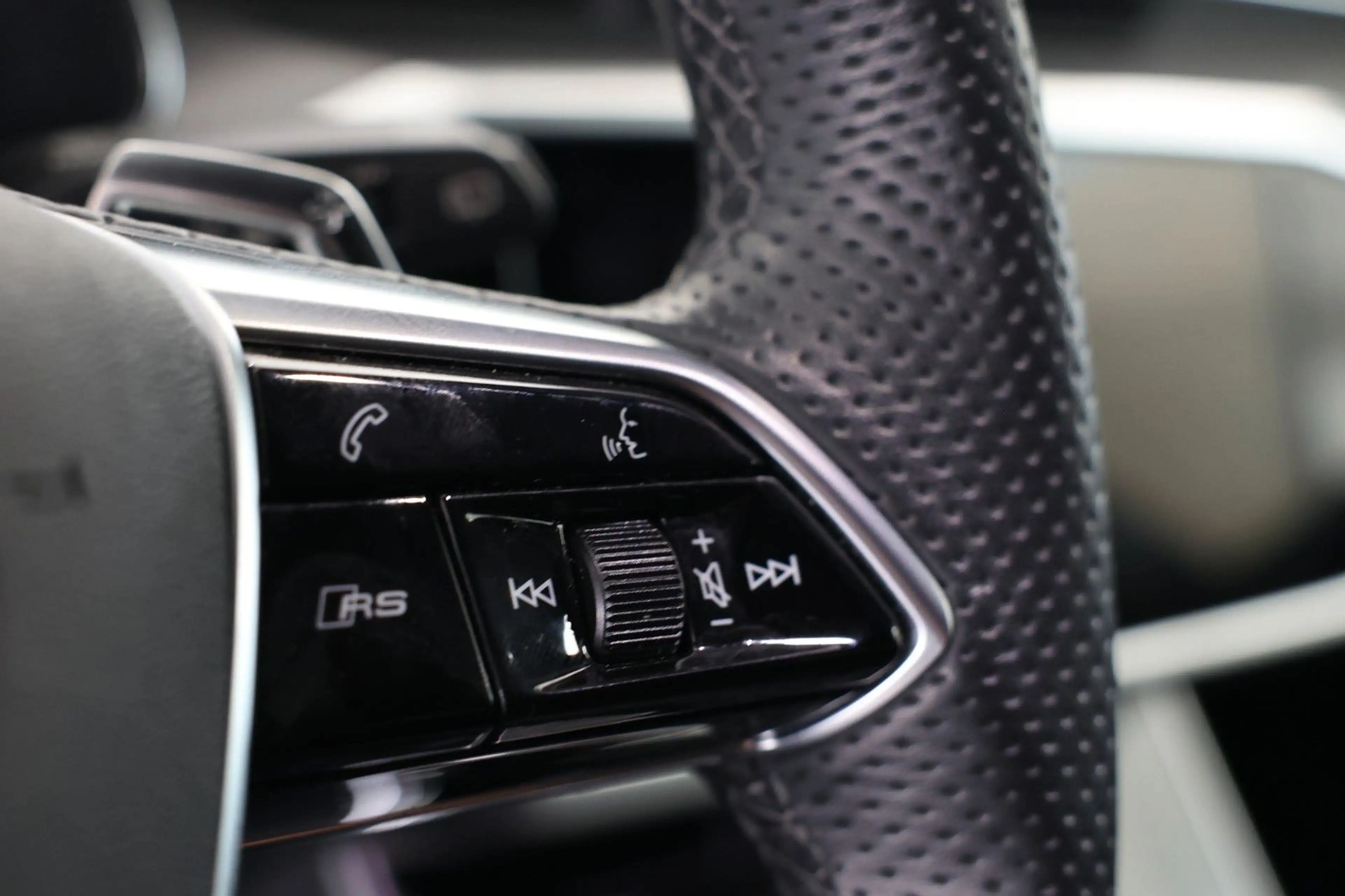 Audi RS6 Avant 4.0 TFSI quattro HUD*360*MatrixLED*ACC — photo 19