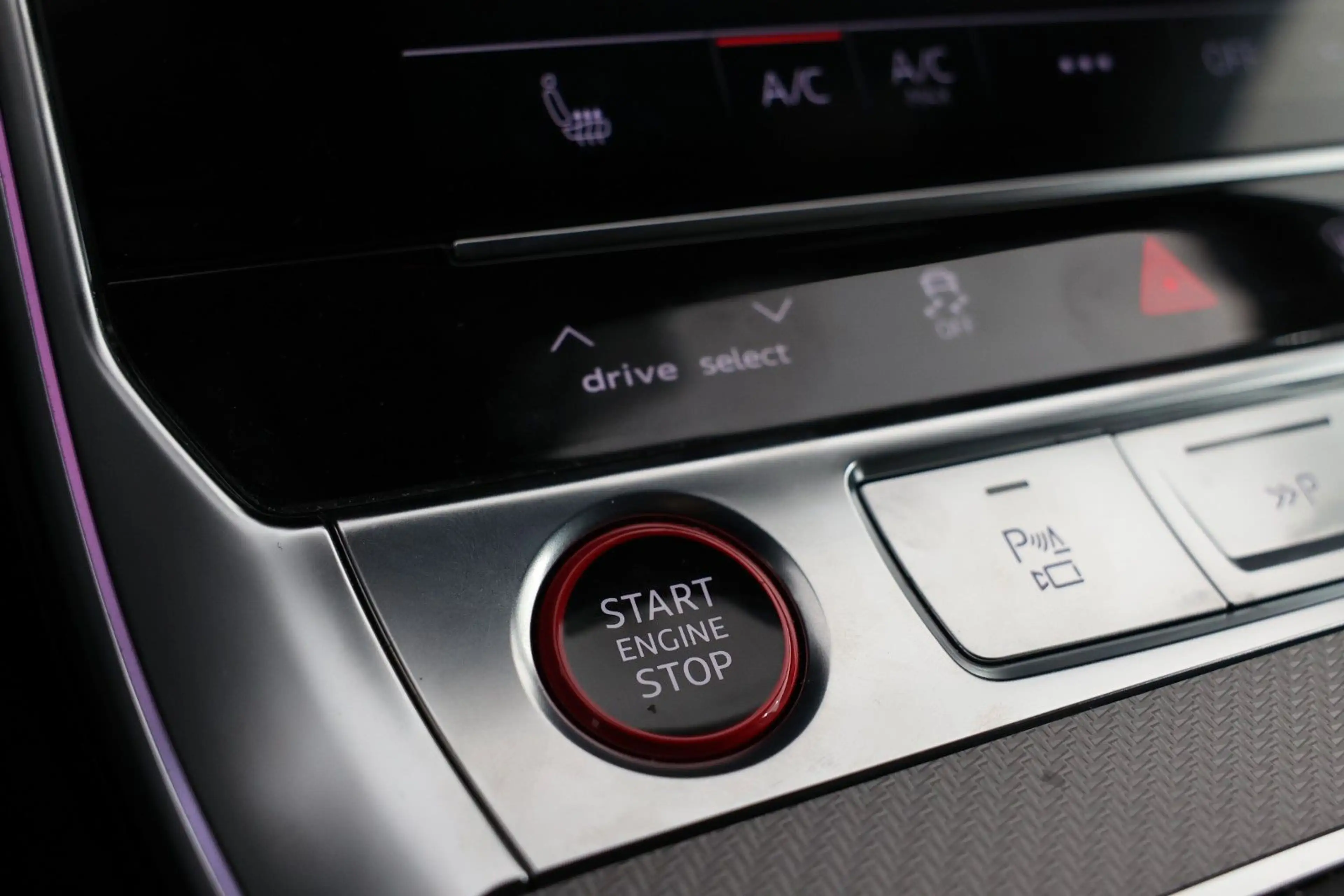 Audi RS6 Avant 4.0 TFSI quattro HUD*360*MatrixLED*ACC — photo 26