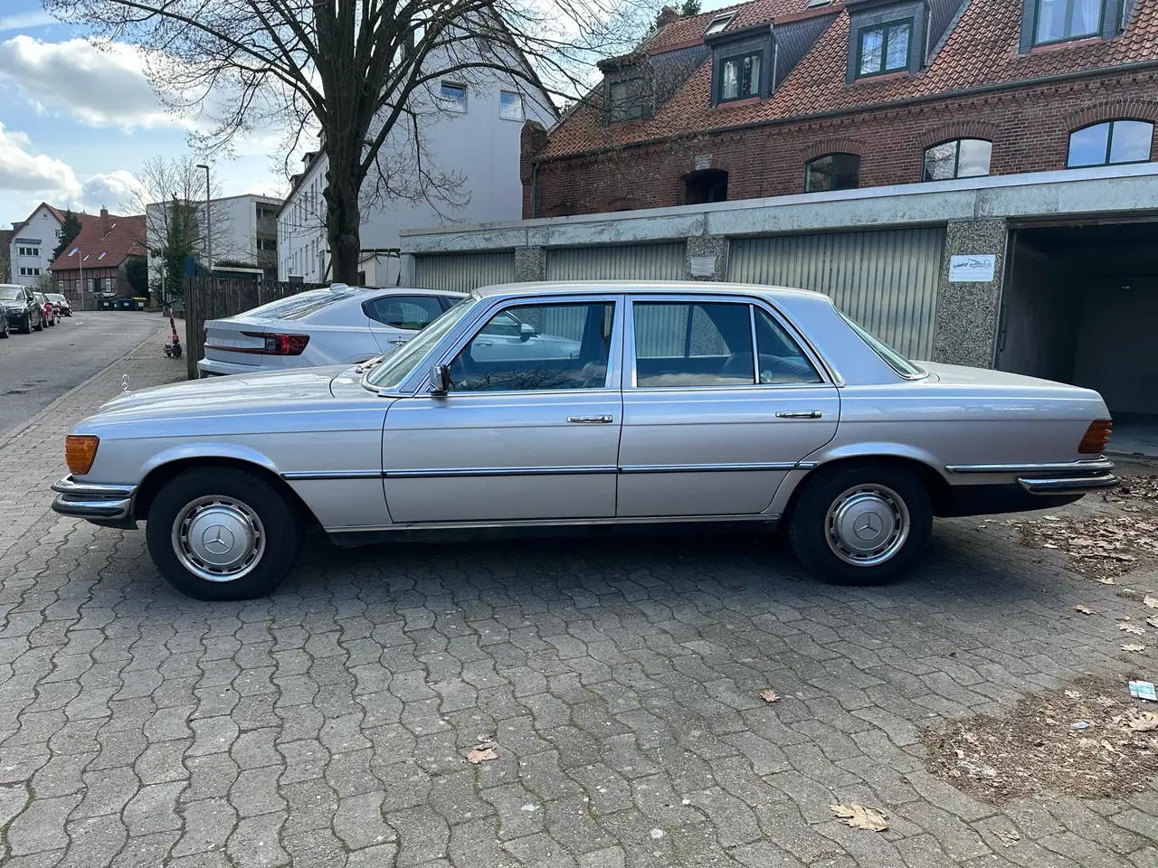 Mercedes-Benz S 280 W116 mit doppelter Chromstoßstange, foto 8