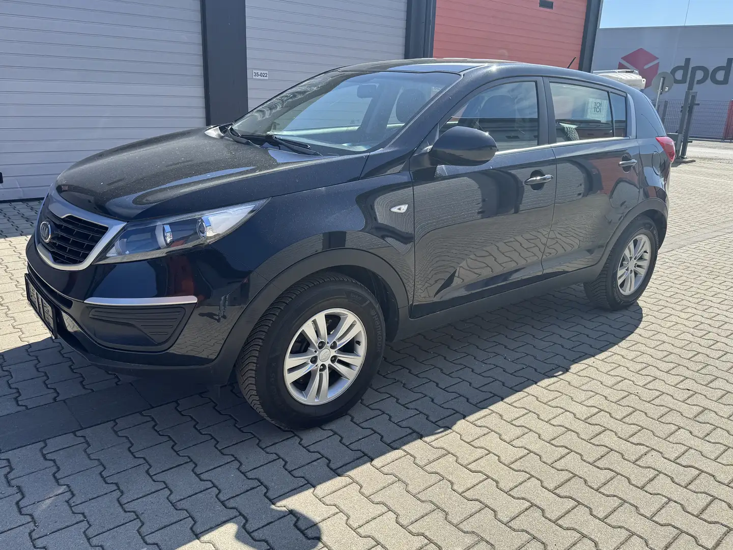 Kia Sportage Attract 2WD Schwarz - 2