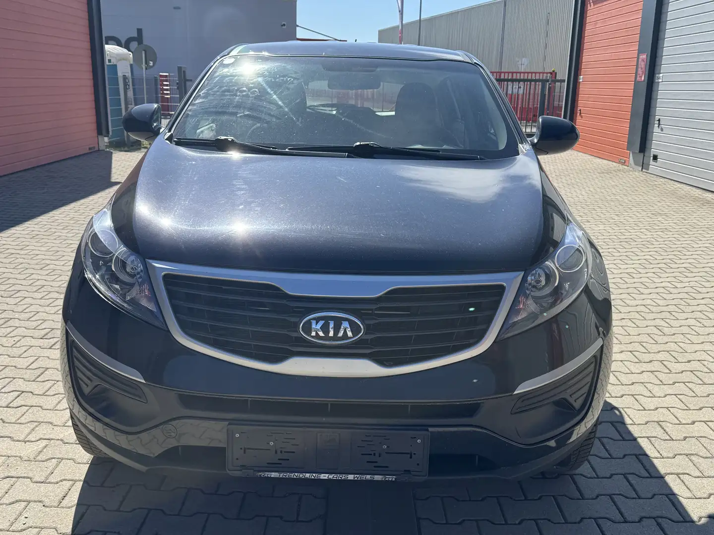Kia Sportage Attract 2WD Schwarz - 1