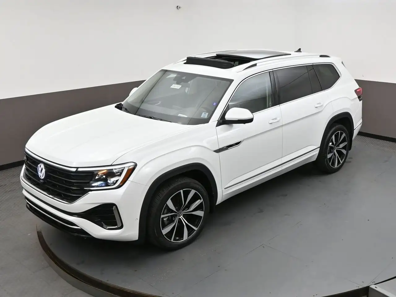 Volkswagen Atlas photo Volkswagen Atlas
