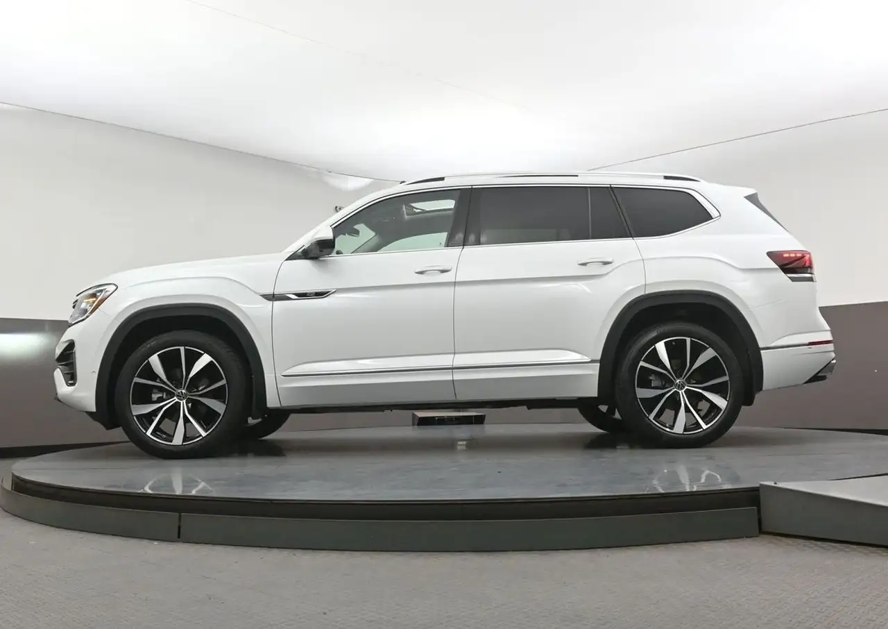 Volkswagen Atlas photo Volkswagen Atlas