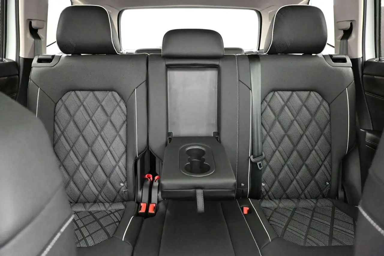 Volkswagen Atlas photo Volkswagen Atlas