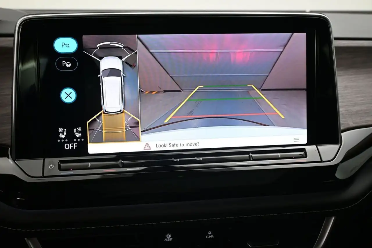 Volkswagen Atlas photo Volkswagen Atlas