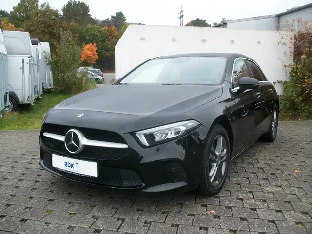 Mercedes-Benz A 180 d DCT