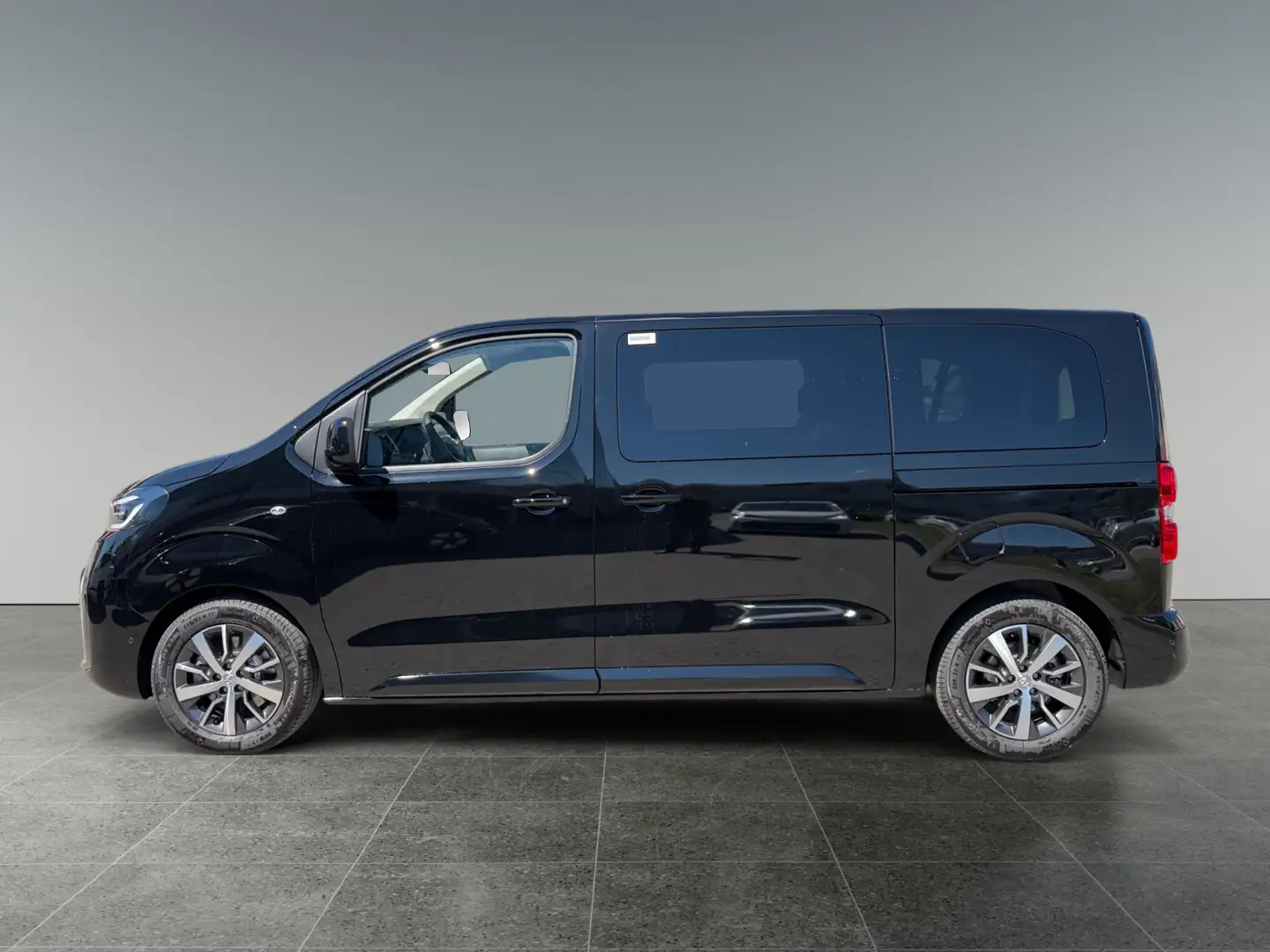 Toyota Proace Proace Verso L1 5-türig Teamplayer 2,2L Diesel 6- Schwarz - 2