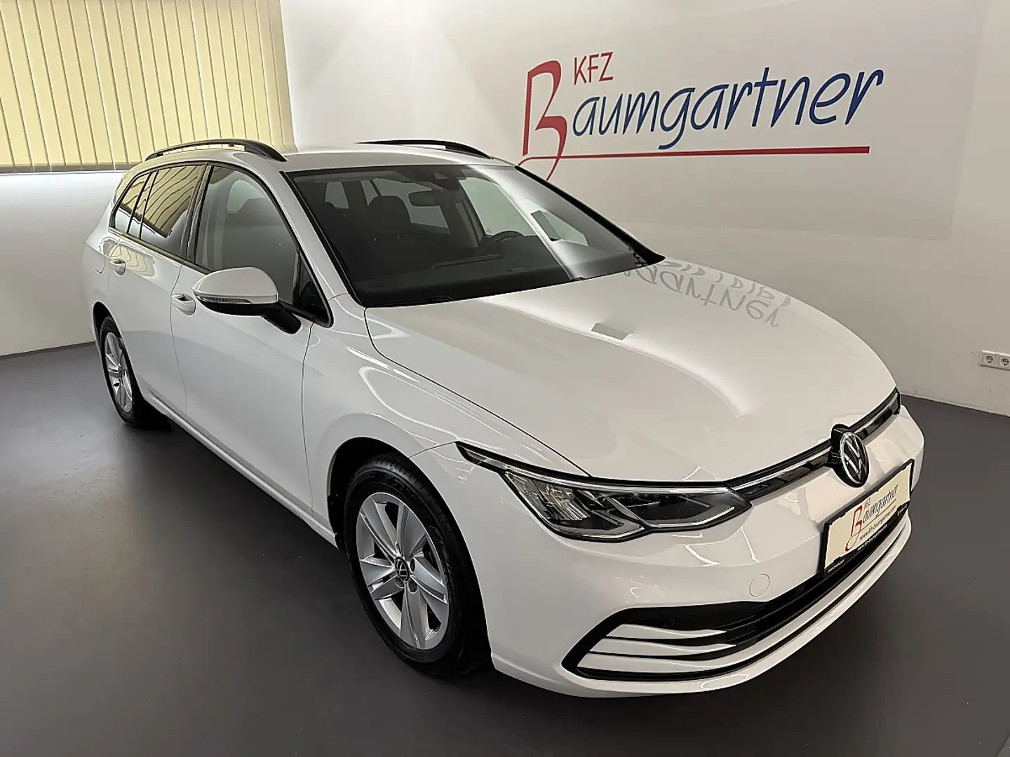 Volkswagen Golf Variant 2,0TDI Life *LED*NAVI*ACC*Sitzheizung*Virtual C... Weiß - 1