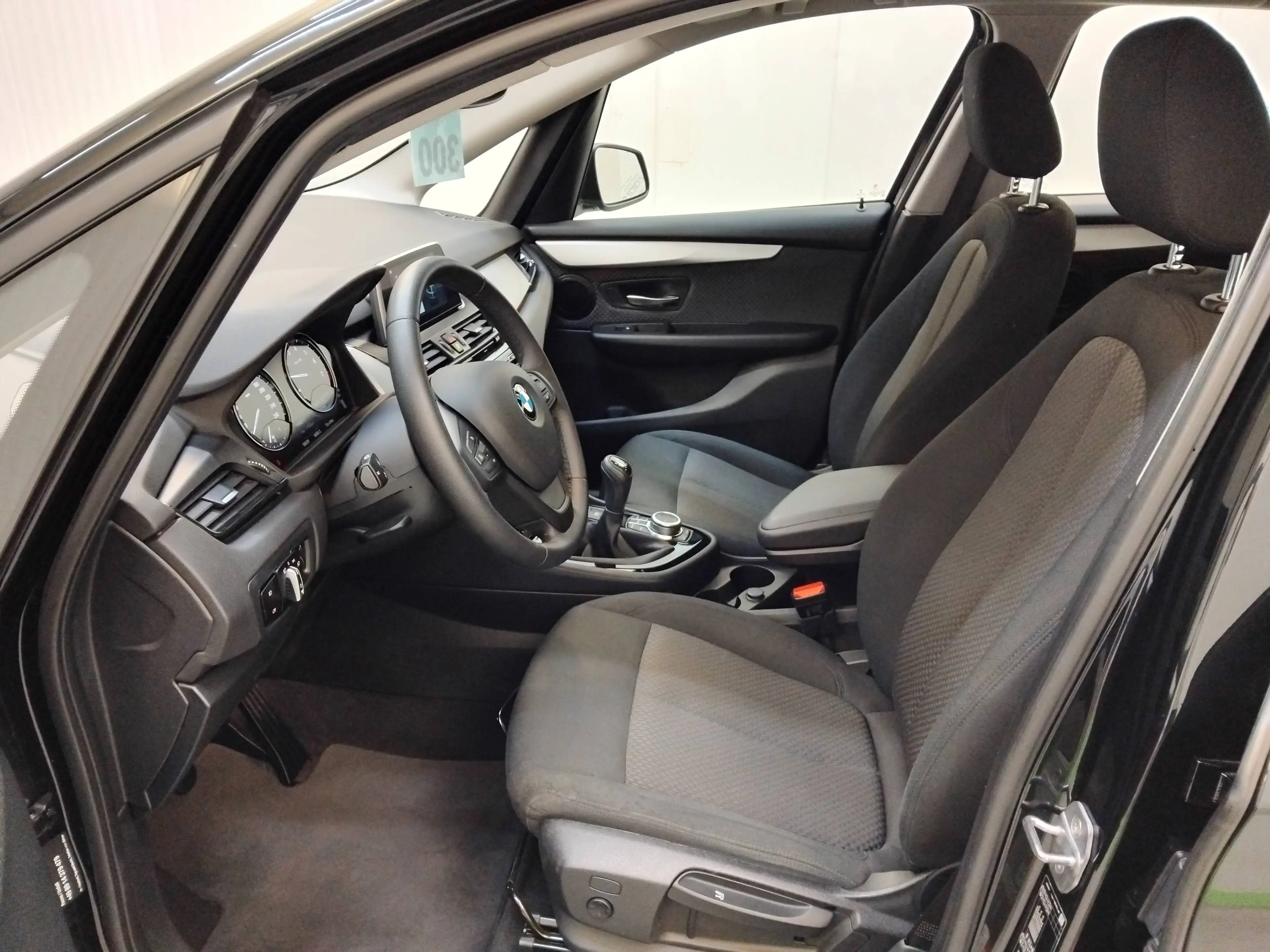 BMW 216 Active Tourer 216i Advantage — photo 10