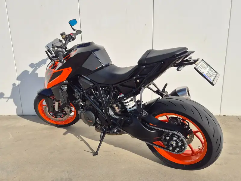 KTM 1290 Super Duke R - foto 6
