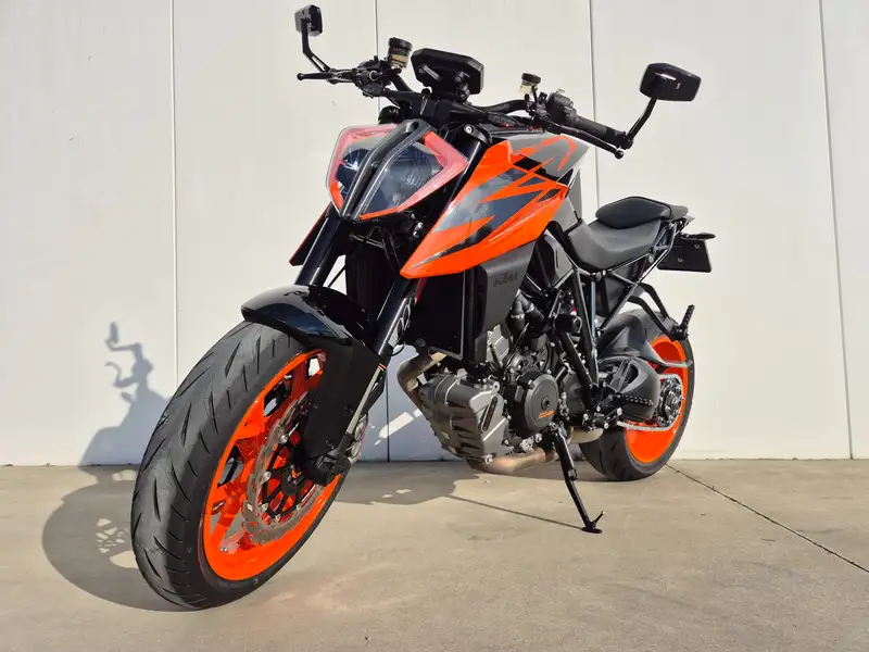 KTM 1290 Super Duke R - foto 2
