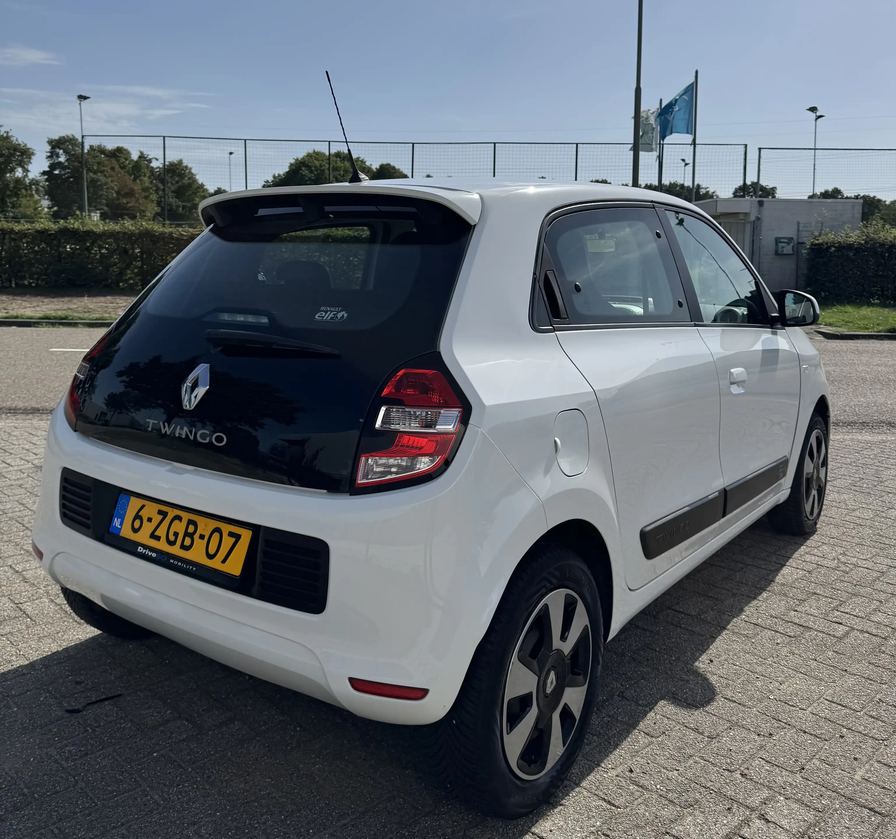 Renault Twingo 1.0 | 5 Deurs | Cruise Control | NAP | Lage Km — photo 13
