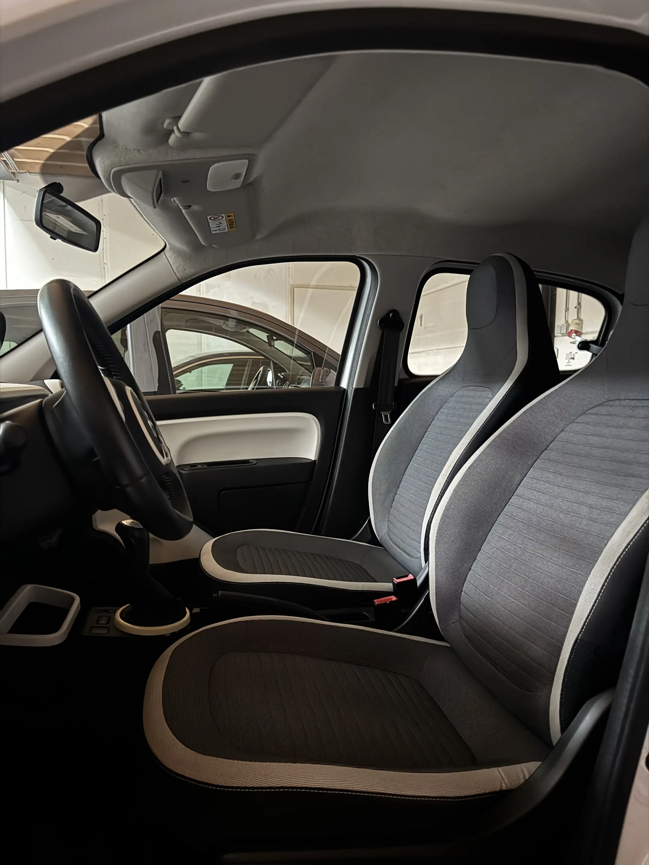 Renault Twingo 1.0 | 5 Deurs | Cruise Control | NAP | Lage Km — photo 9