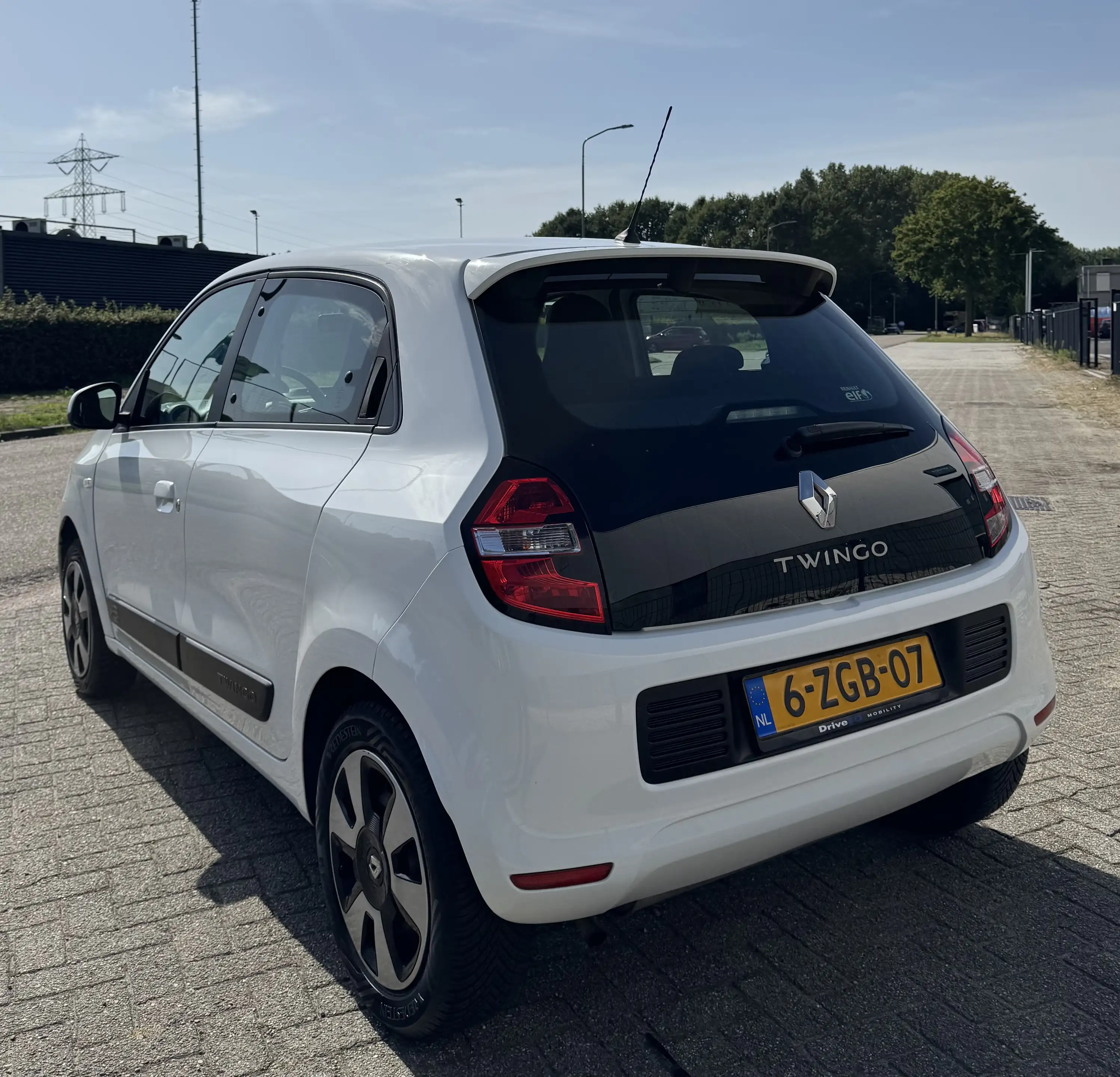 Renault Twingo 1.0 | 5 Deurs | Cruise Control | NAP | Lage Km — photo 15