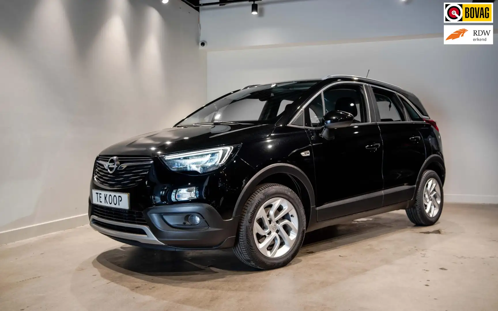 Opel Crossland X Opel Crossland X 1.2 Turbo Innovation Zwart - 1