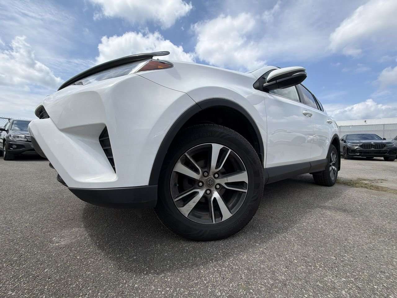 2018 Toyota RAV4 LE / AWD / Camera / Climatiseur / Mags — снимка 1