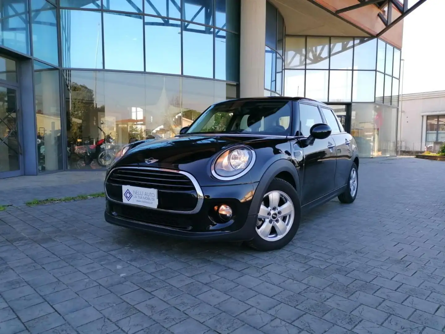 MINI Cooper D 1.5 Cooper D 5 porte Noir - 1