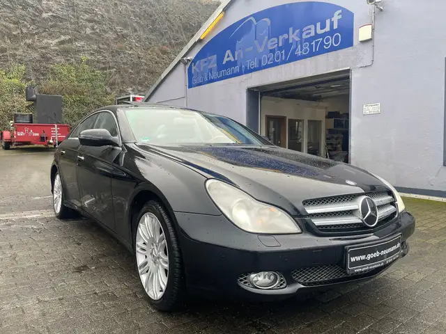 Mercedes-Benz CLS 500 V8 Schiebedach Navi AMG 19"