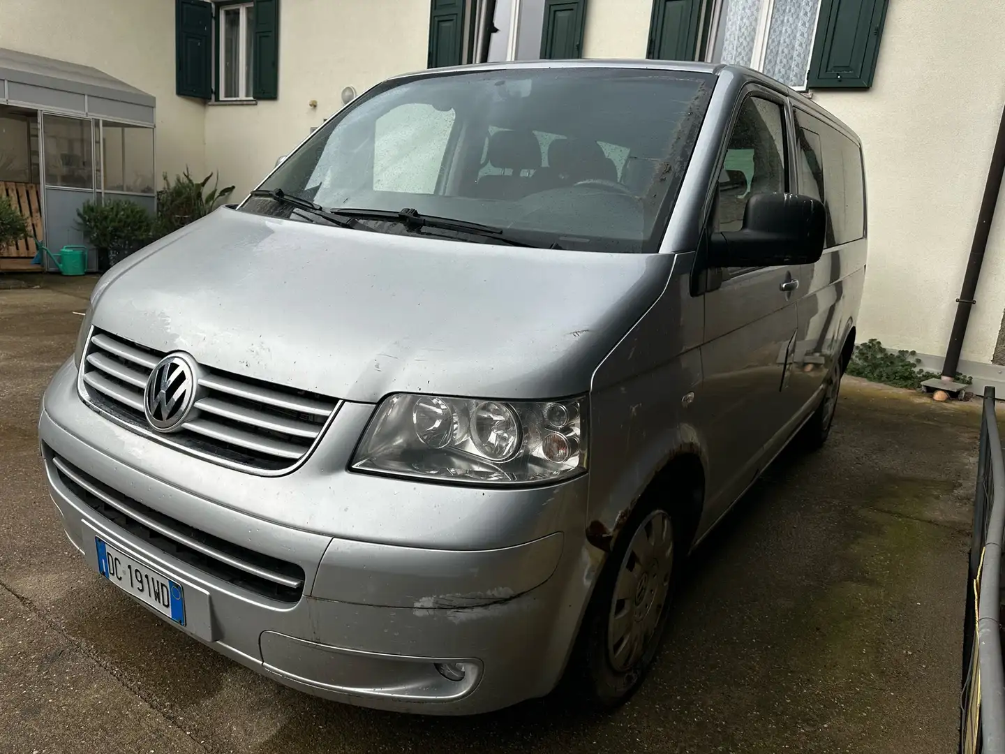 Volkswagen T5 Caravelle 4x4 4 motion - 1