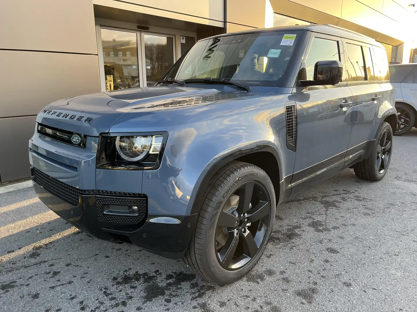 Land Rover Defender [110] SE X-Dynamic 7 places Blau - 1