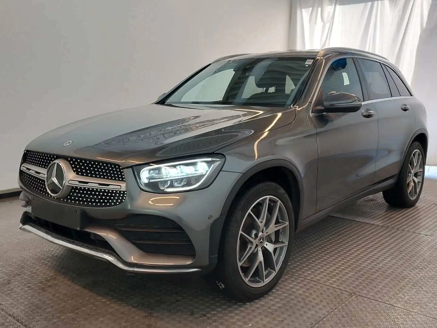 Mercedes-Benz GLC 300 de 4Matic/LED/AHK/R-KAM/SHZ/NAVI Grau - 1