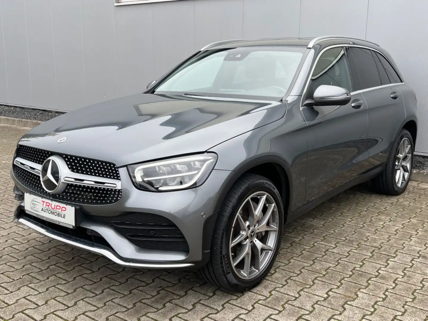 Mercedes-Benz GLC 300 de 4Matic/AMG/LED/AHK/R-KAM/SHZ/NAVI Grau - 2