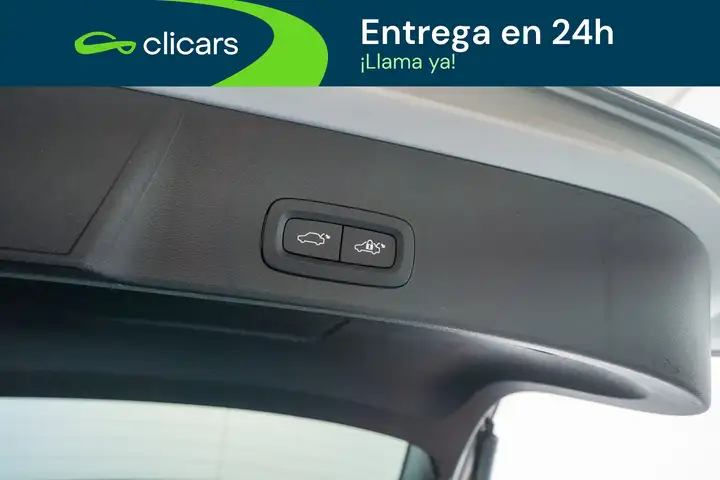 Volvo XC40 2022, foto 19