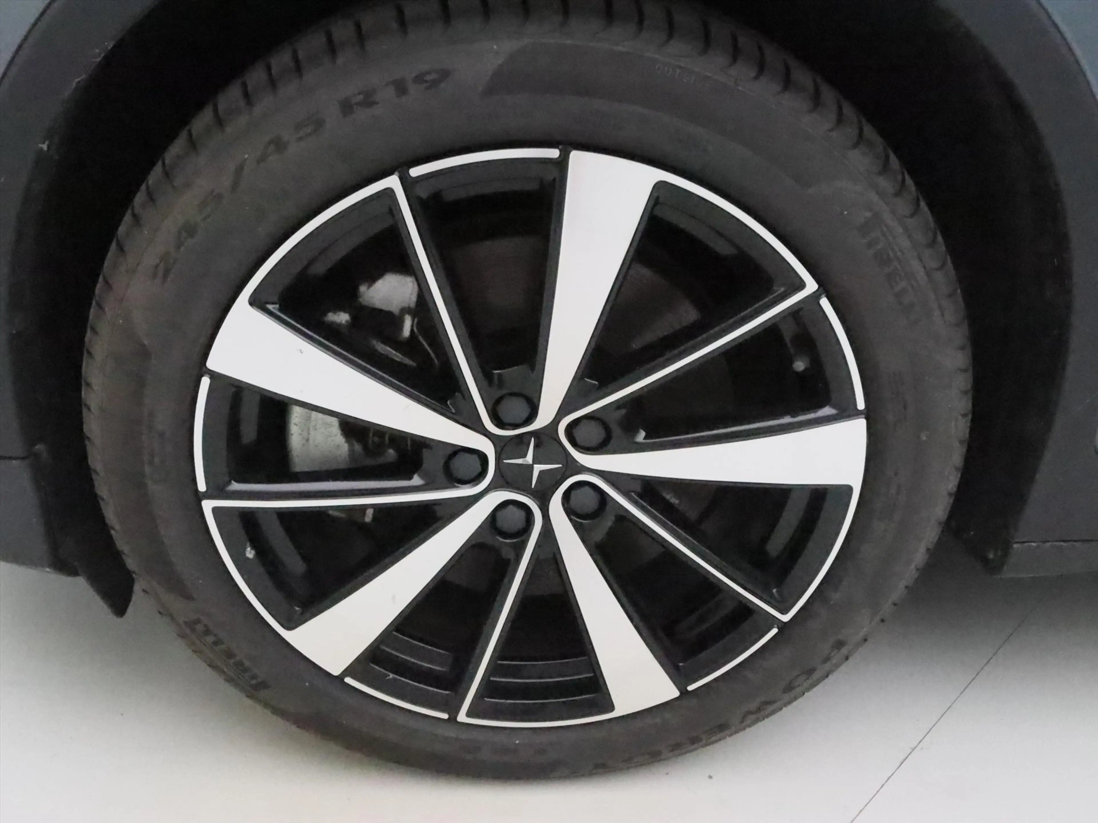 Polestar 2 Long Range Single Motor 231pk 94.1% SoH [ TREKHAAK — photo 11