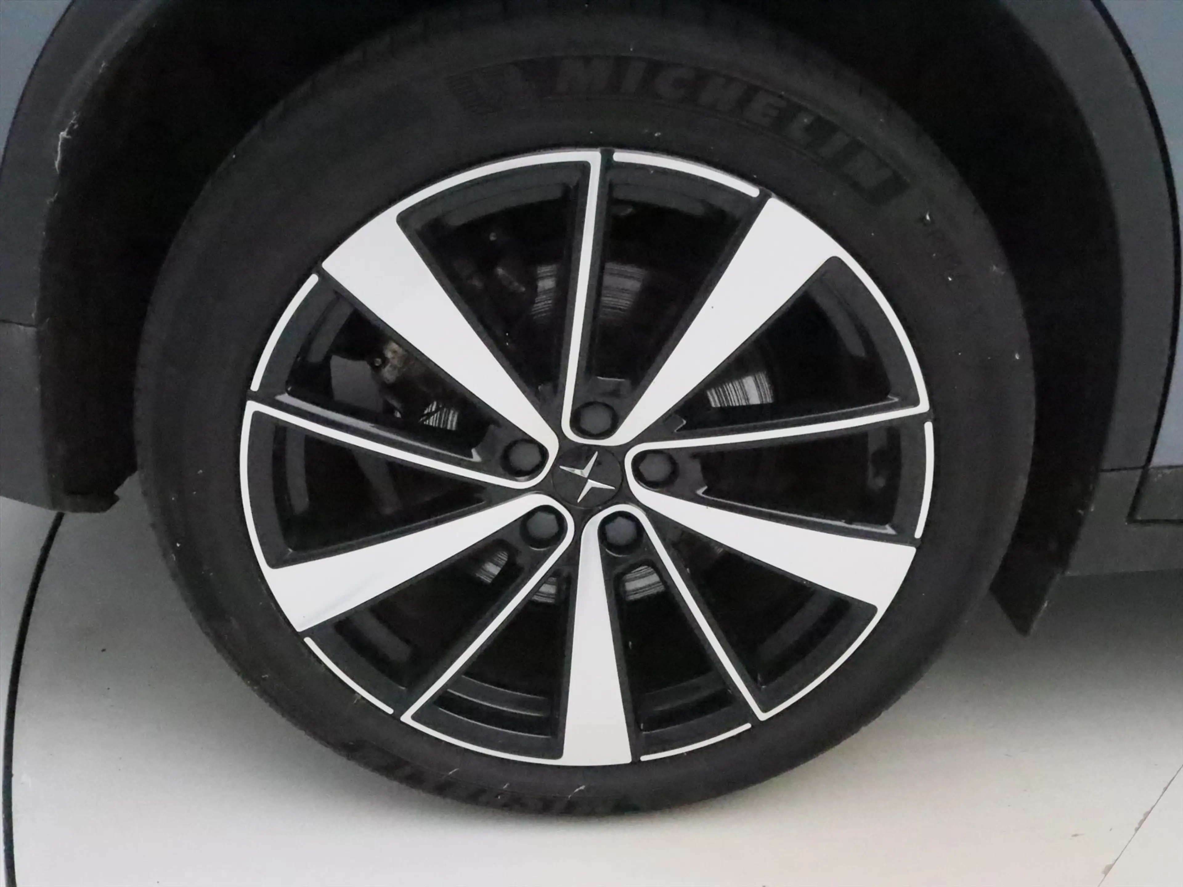 Polestar 2 Long Range Single Motor 231pk 94.1% SoH [ TREKHAAK — photo 9