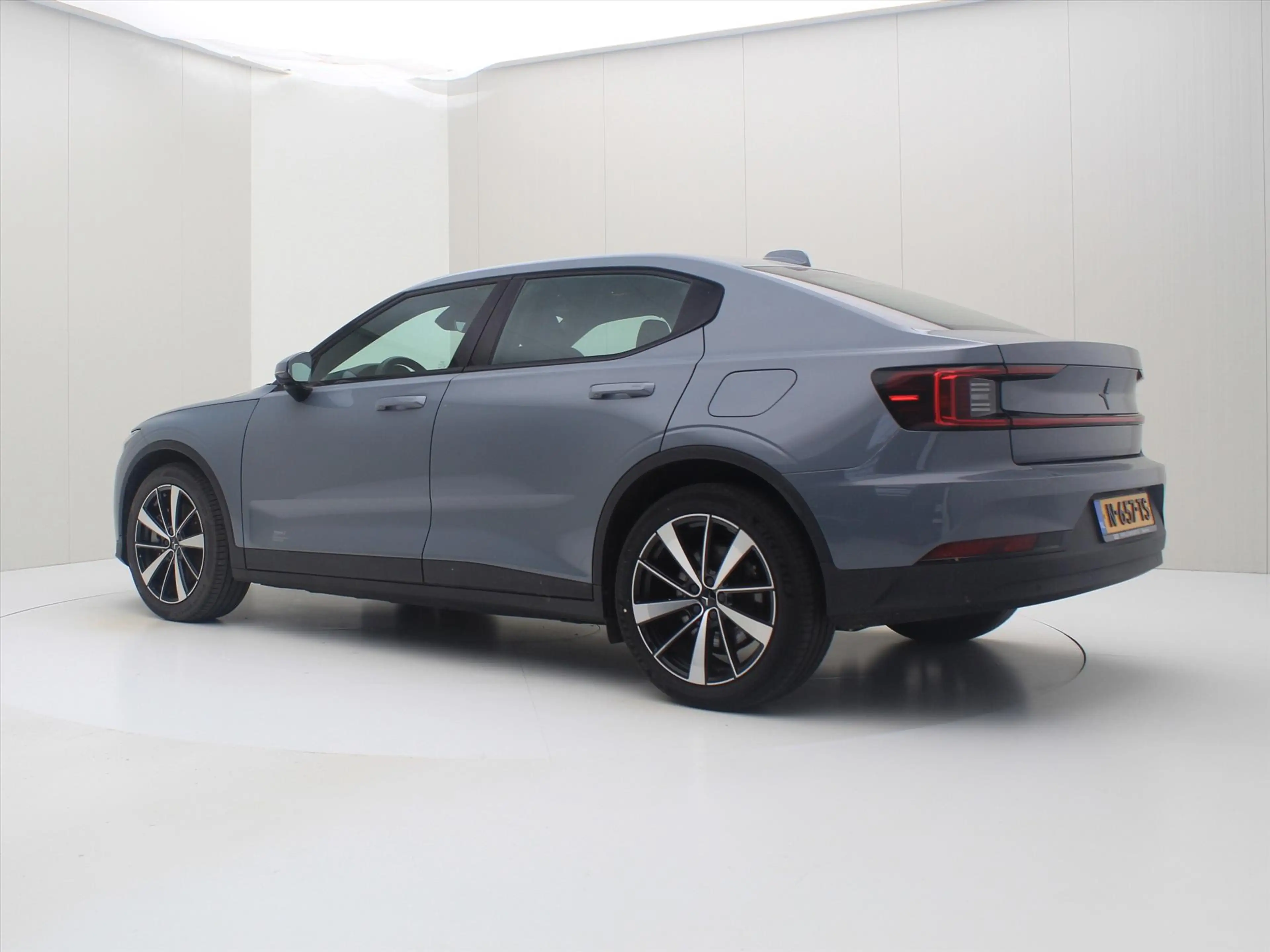 Polestar 2 Long Range Single Motor 231pk 94.1% SoH [ TREKHAAK — photo 4