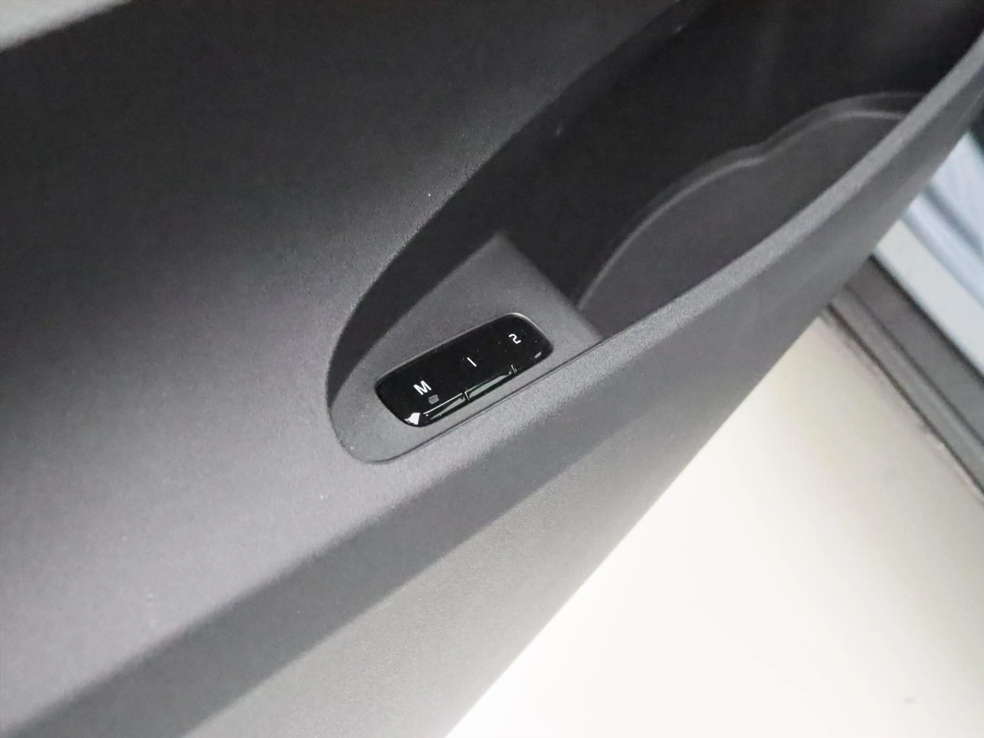 Polestar 2 Long Range Single Motor 231pk 94.1% SoH [ TREKHAAK — photo 19