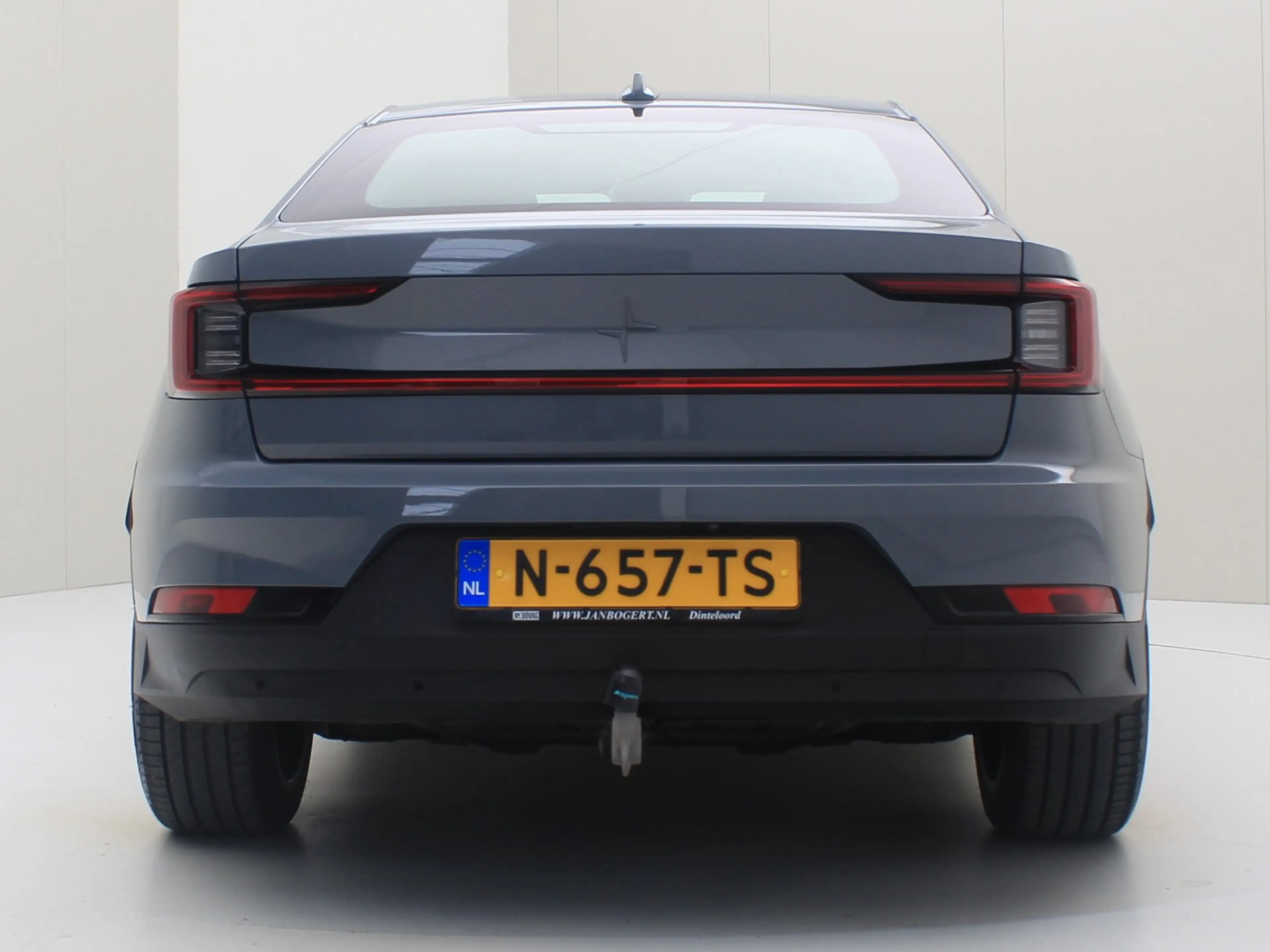 Polestar 2 Long Range Single Motor 231pk 94.1% SoH [ TREKHAAK — photo 7