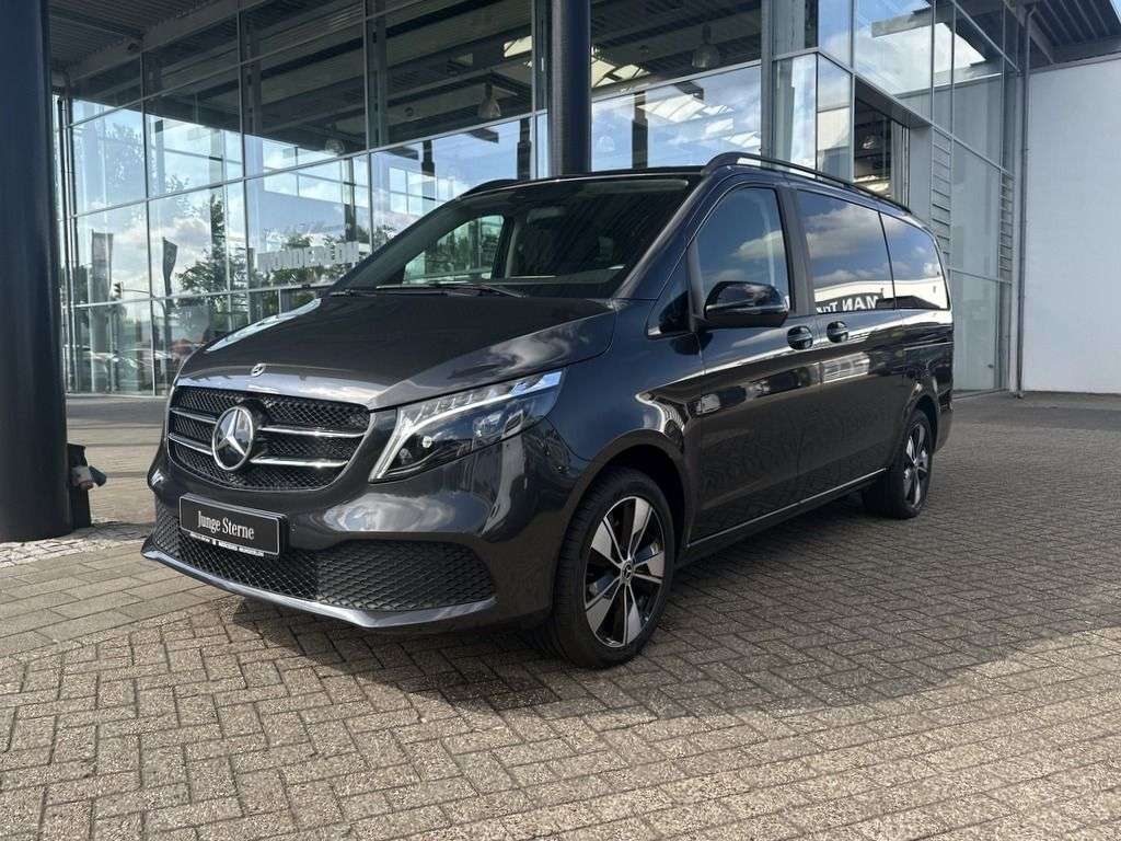 Mercedes-Benz V 220