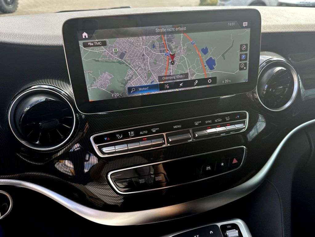 Mercedes-Benz V 220