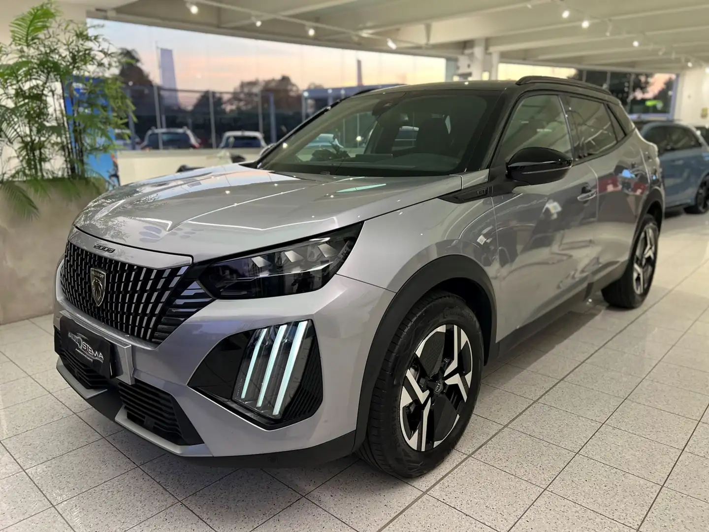 Peugeot 2008 1.2 hybrid GT 136cv e-dcs6 - COME NUOVA! Gris - 1