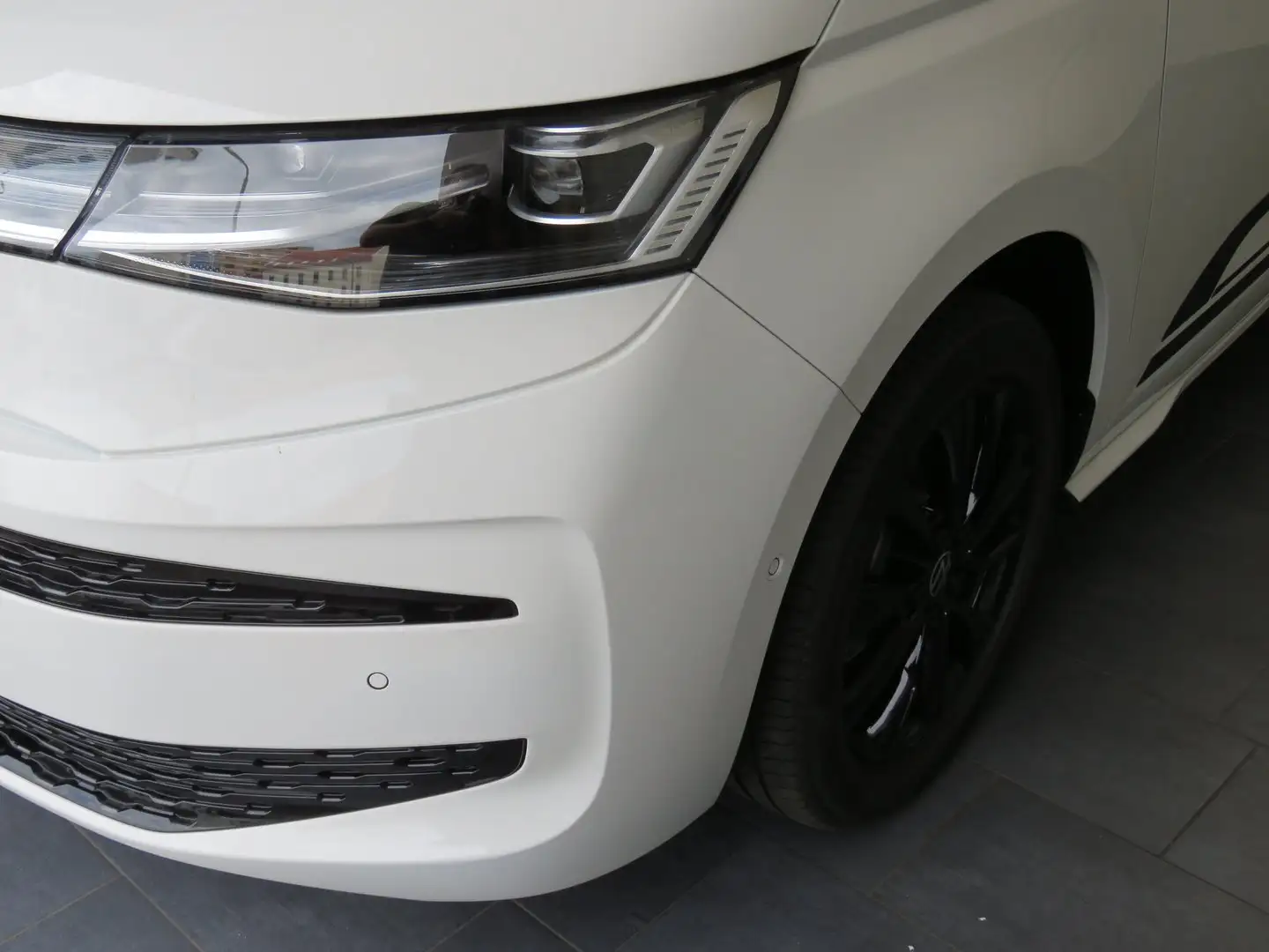 Volkswagen T7 Multivan VW T7 Multivan Edition TDI Wit - 2