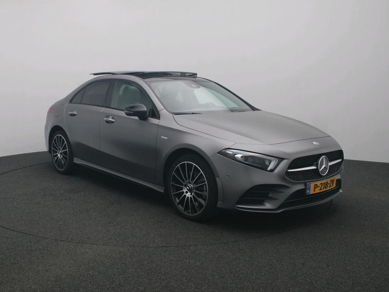 Mercedes-Benz A 250 e Business Solution AMG-Line / Panaroma-dak / Acht — photo 5