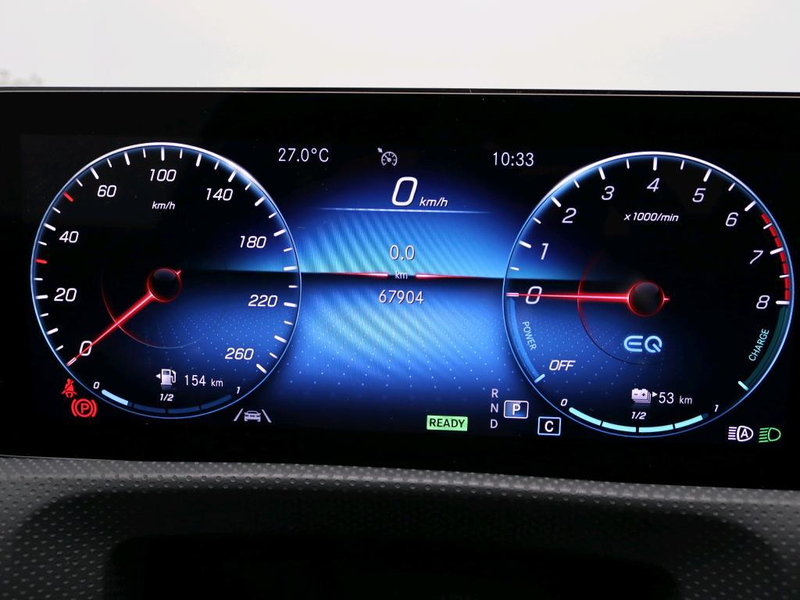Mercedes-Benz A 250 e Business Solution AMG-Line / Panaroma-dak / Acht — photo 3