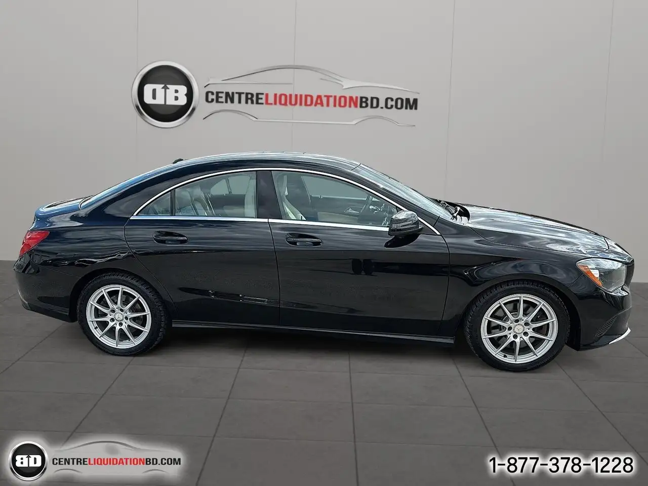 Mercedes-Benz CLA снимка Mercedes-Benz CLA