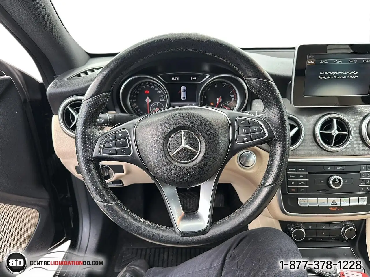Mercedes-Benz CLA снимка Mercedes-Benz CLA