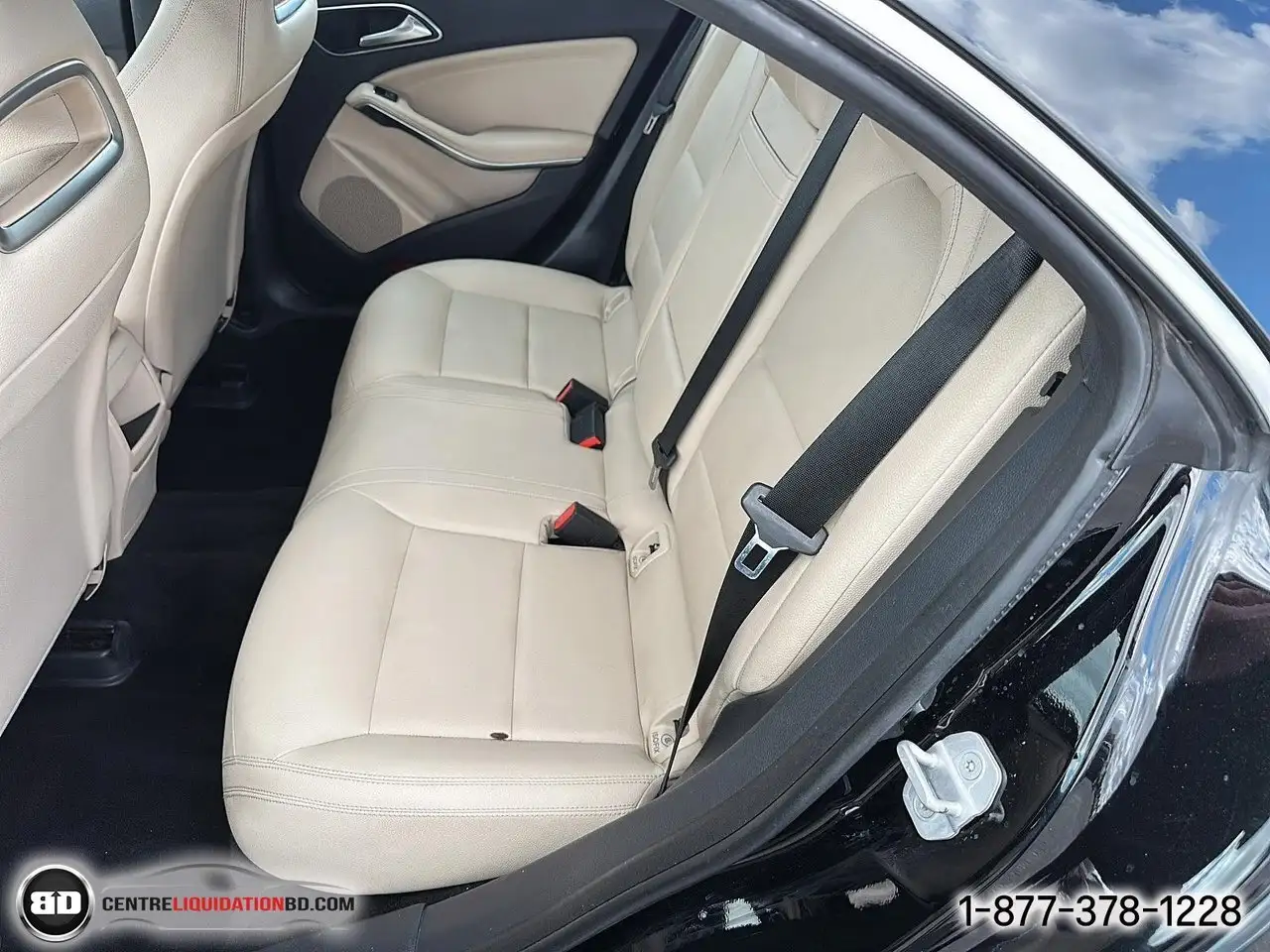 Mercedes-Benz CLA снимка Mercedes-Benz CLA