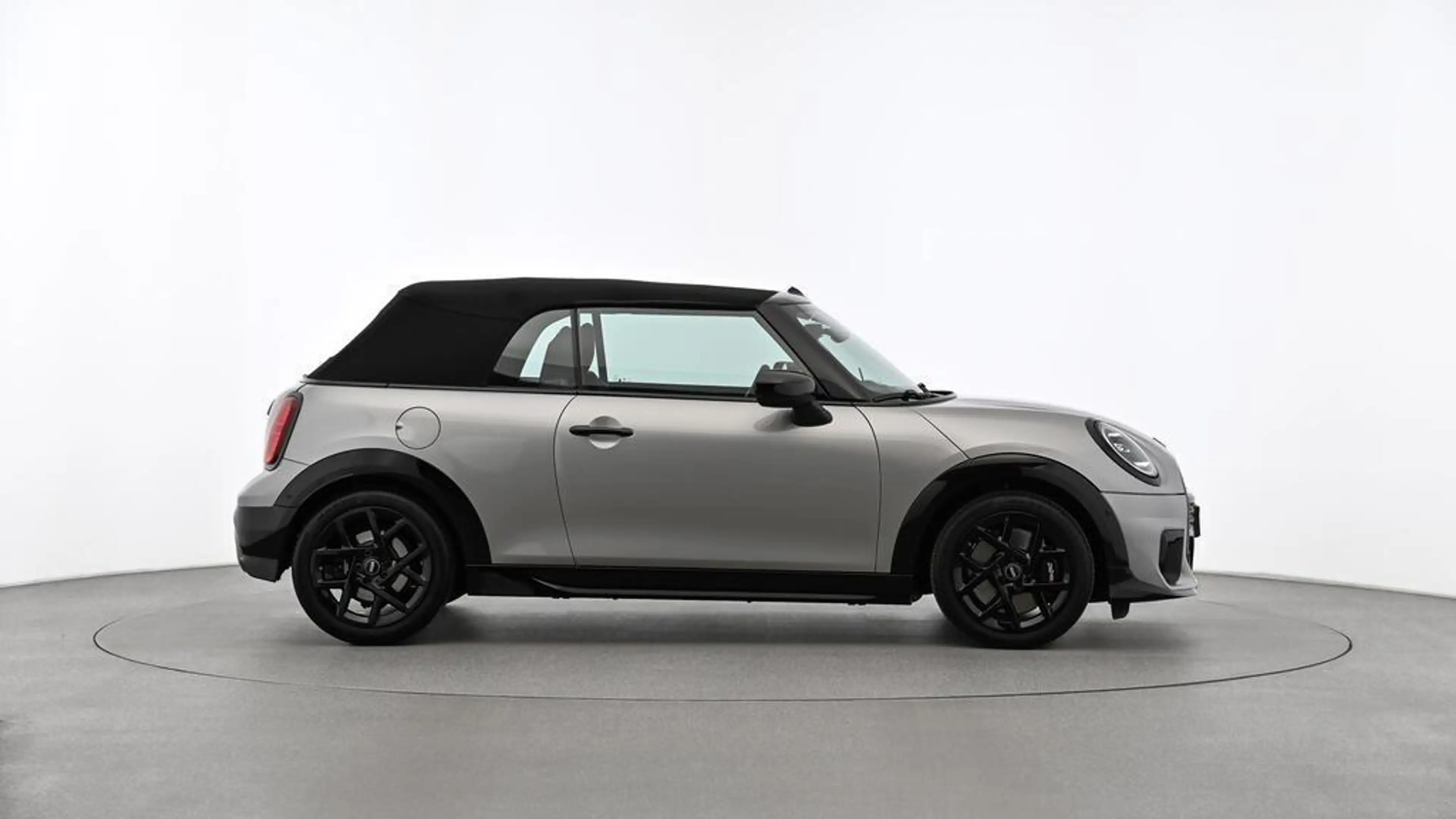MINI Cooper C Cabrio John Cooper Works Trim — photo 3