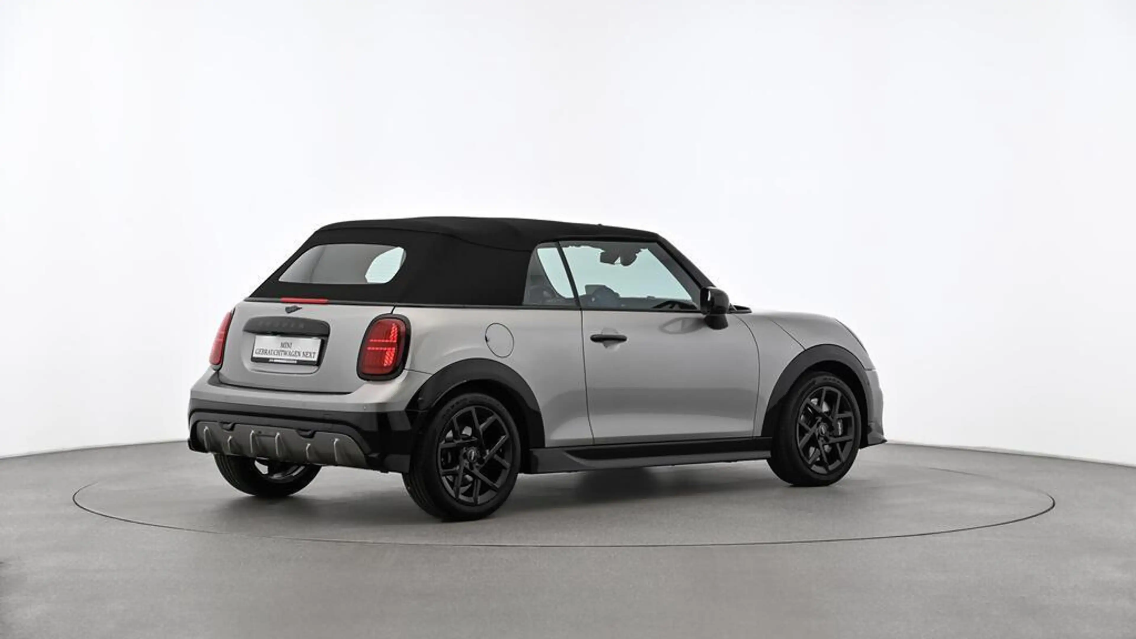 MINI Cooper C Cabrio John Cooper Works Trim — photo 4