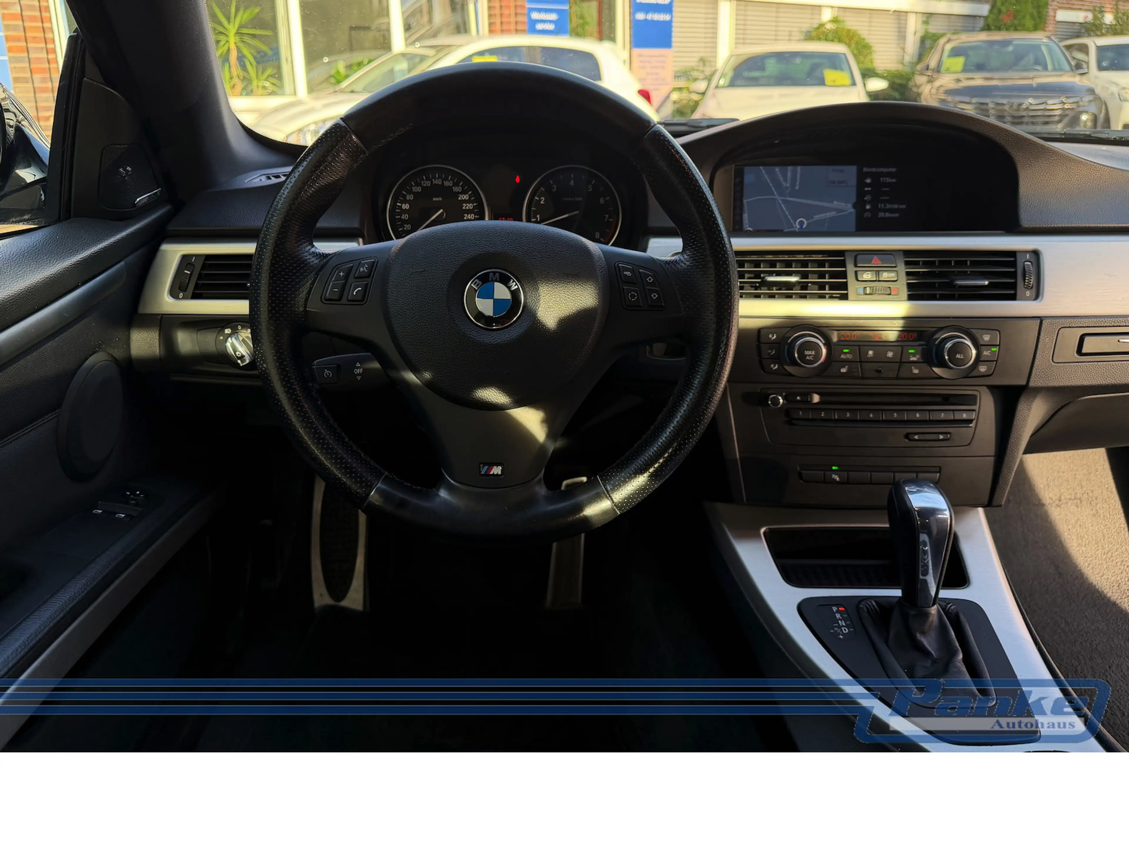 BMW 325 M-Paket-Voll*Automatik*Pano*Sport*Leder — photo 7